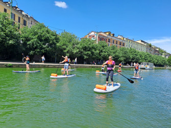 In SUP sui Navigli di Milano! In SUP sui Navigli di Milano!