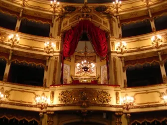 TEATRO PONCHIELLI