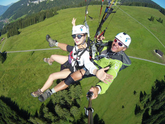 PARAPENDIO in montagna a Bergamo