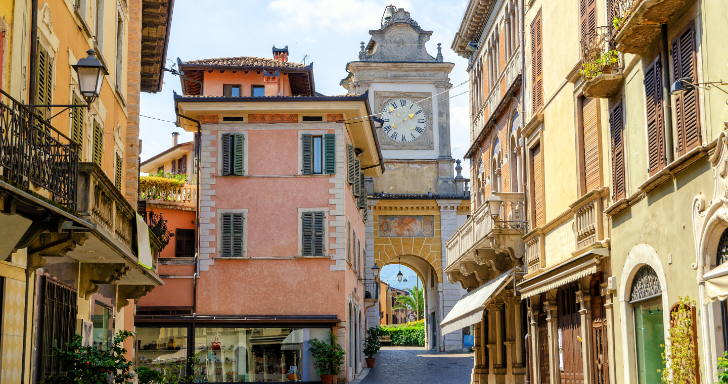 Scorcio del centro di Salò (BS)