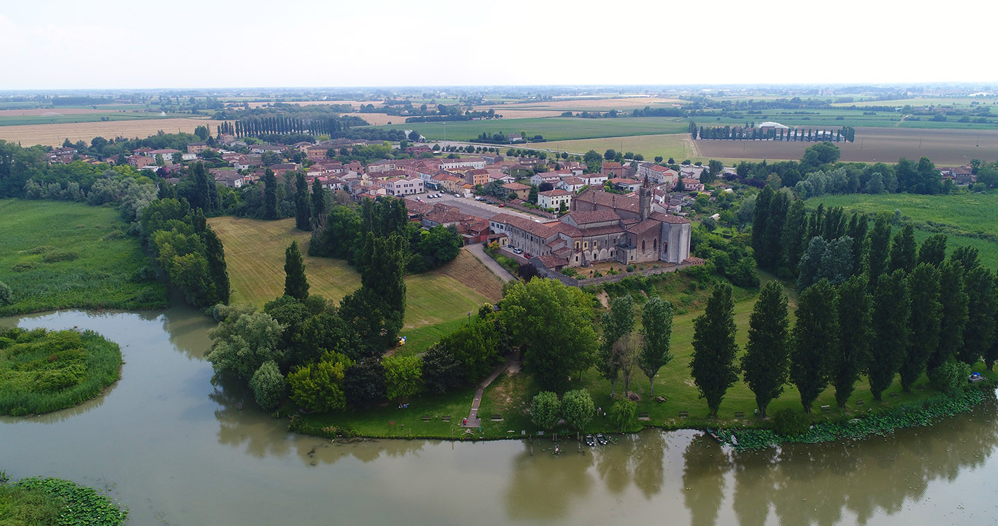 Vista panoramica con il Mincio