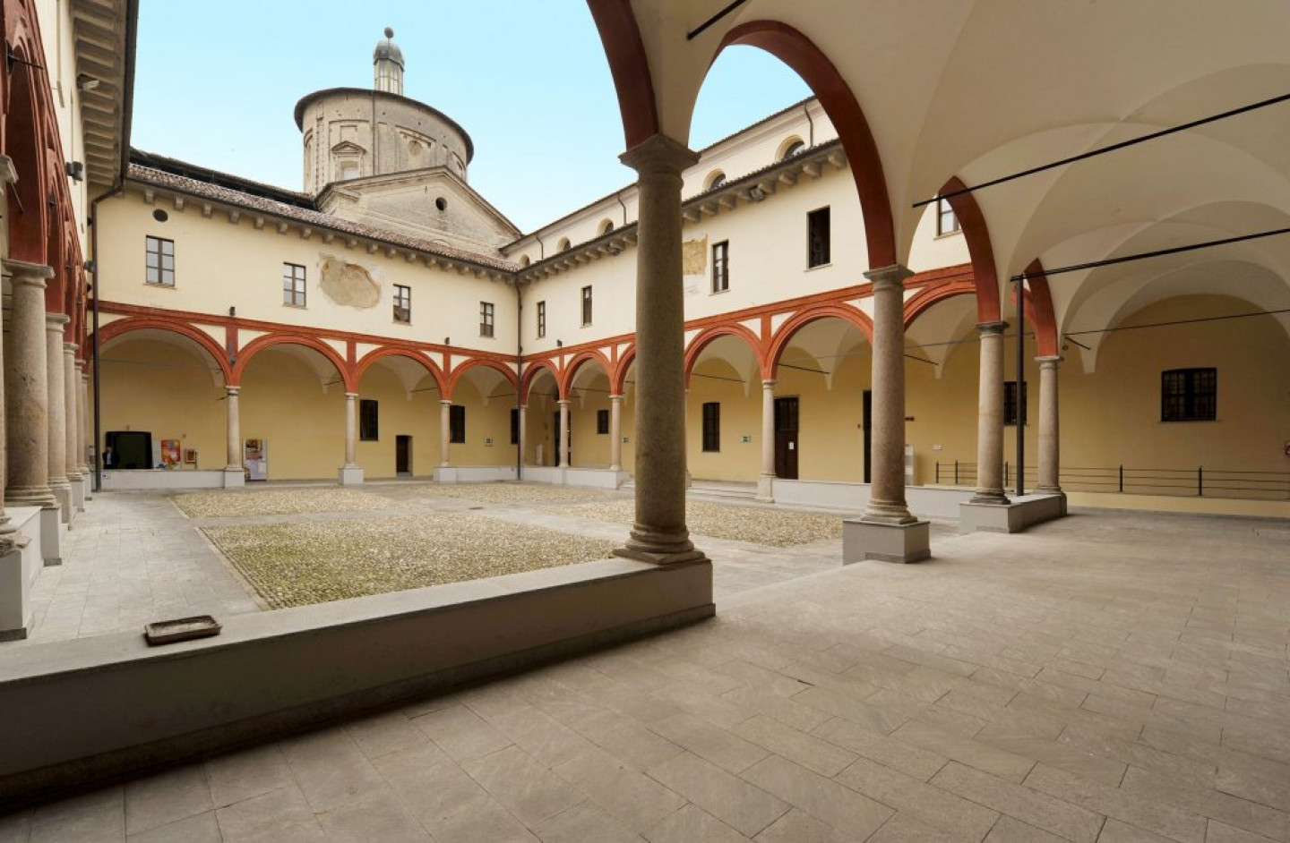 Ex Chiesa di San Cristoforo Chiostro