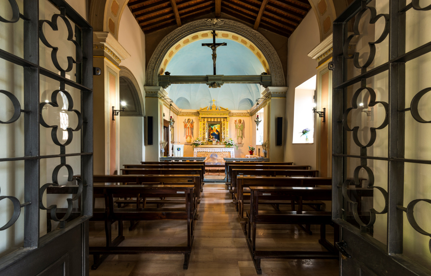 Interno chiesa 