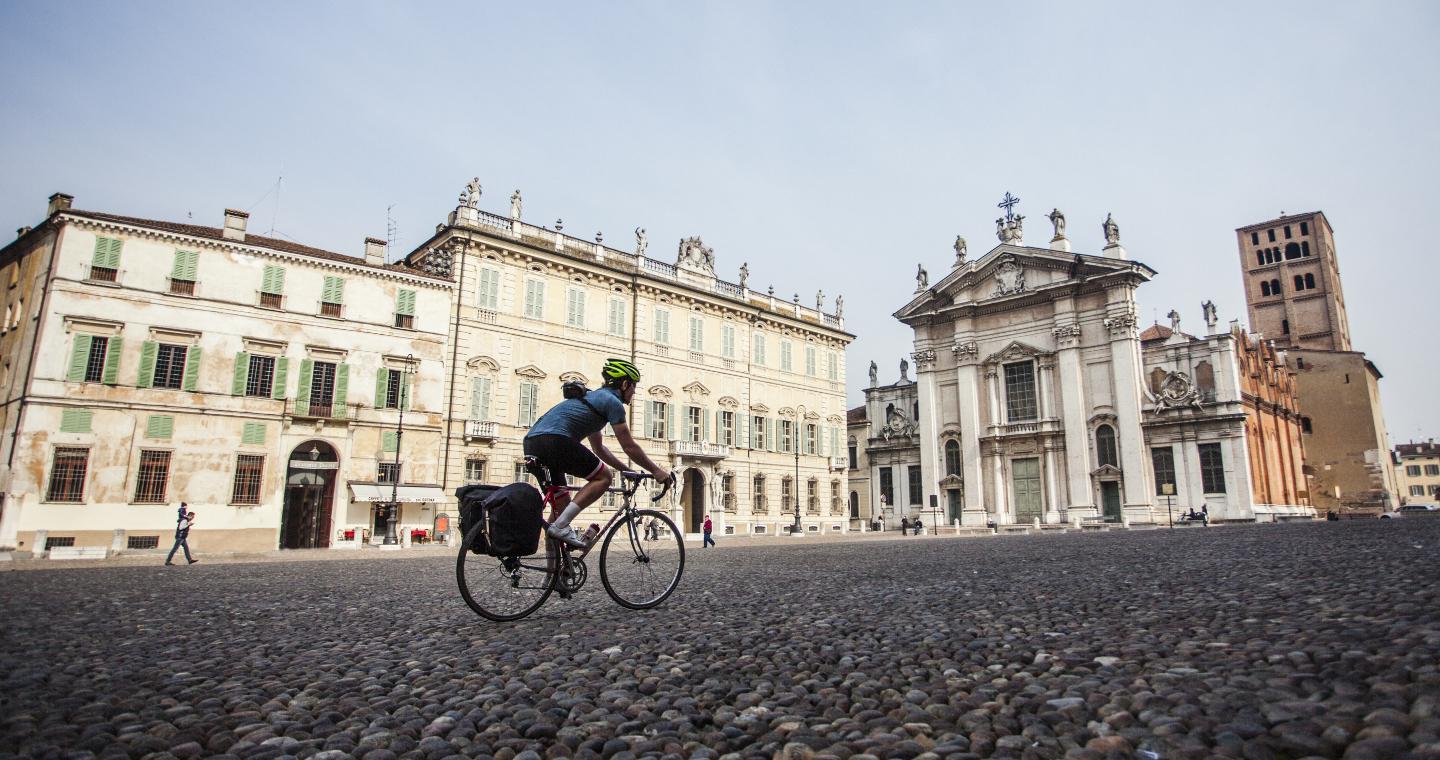 Cathedral in Piazza Sordello in Mantua