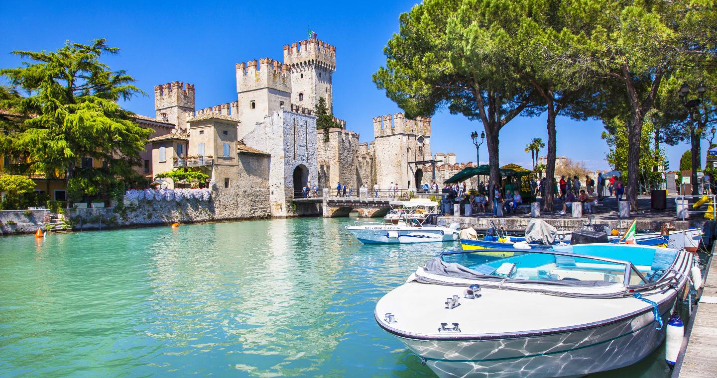 Il Castello Scaligero di Sirmione, Garda Lake