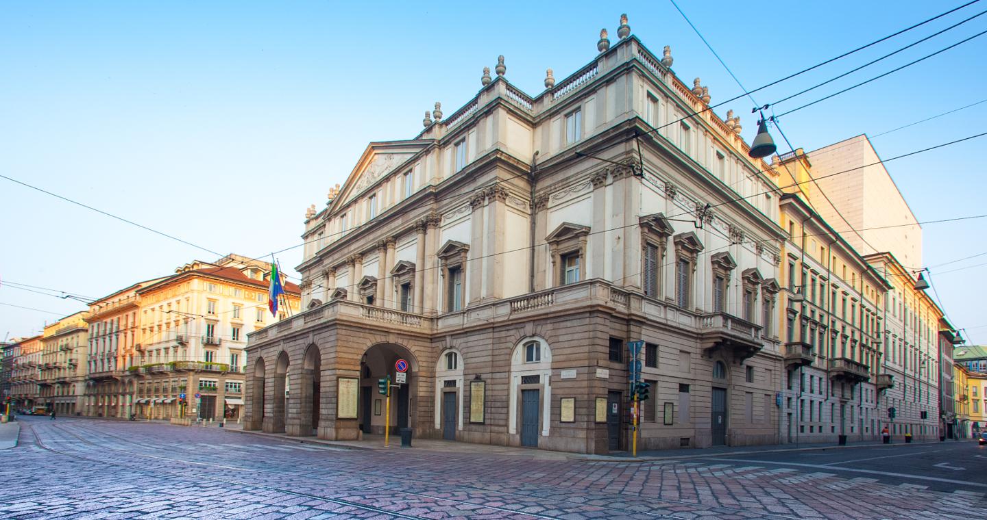 la scala theater - theaters milan - tourism milan - in-lombardia