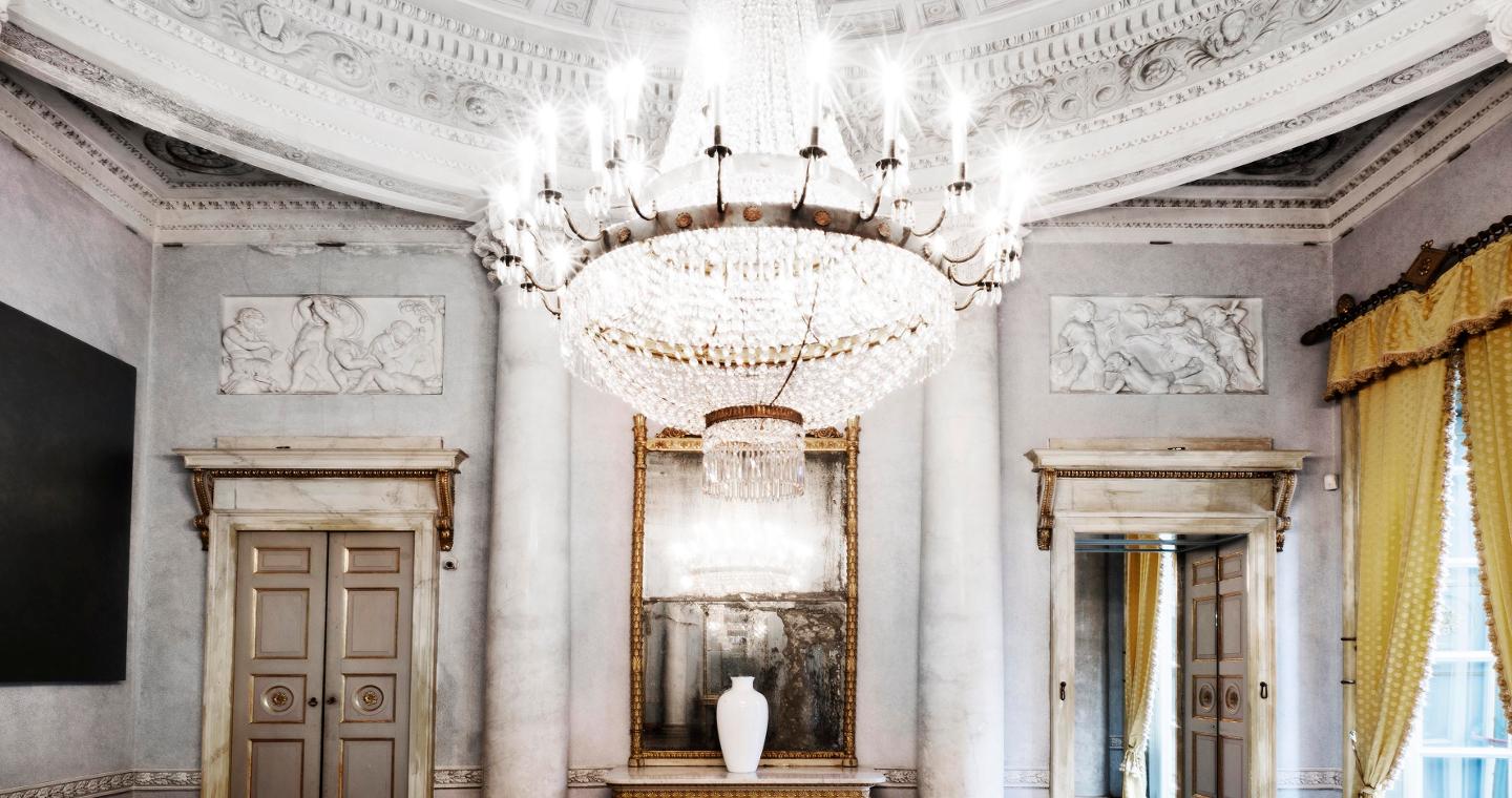 Una sala di Villa Menafoglio Litta Panza, Varese.