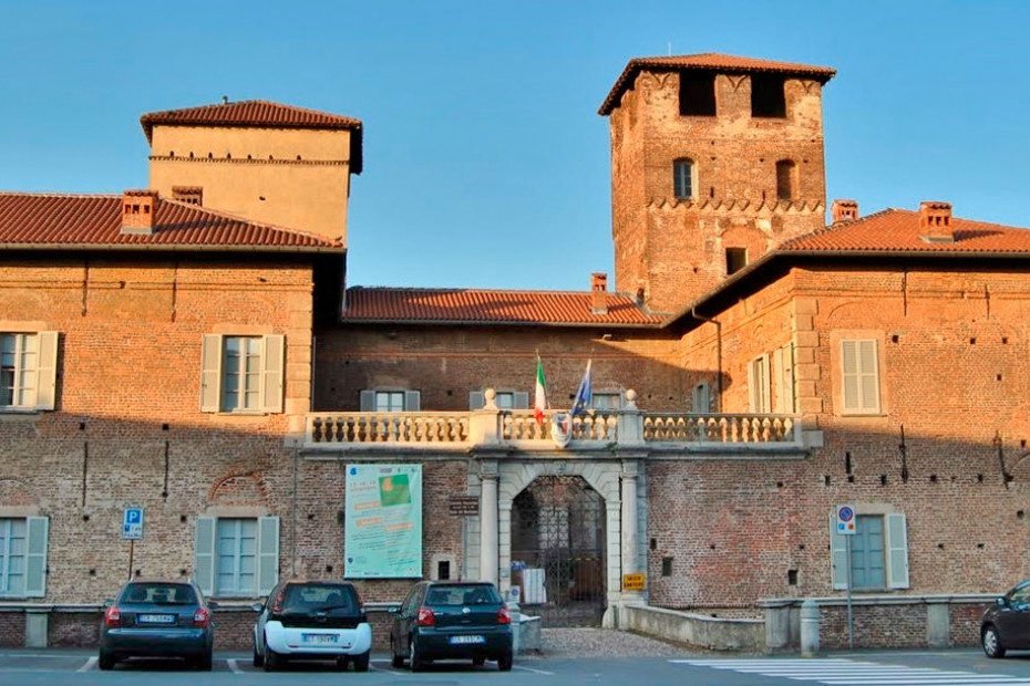 4. Castello di Fagnano Olona