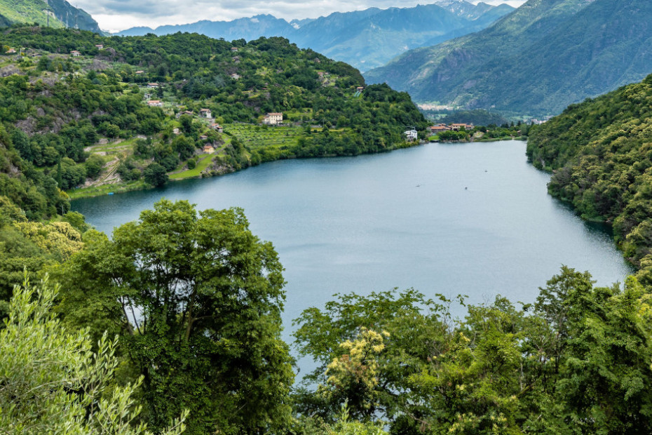 Capo di Lago: sotto un cielo stellato (BS)