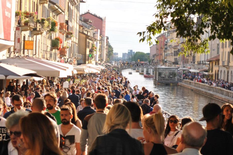 Passeggiare lungo i Navigli