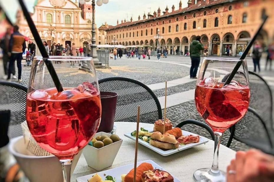 Summer Happy Hour at Vigevano's Piazza Ducale