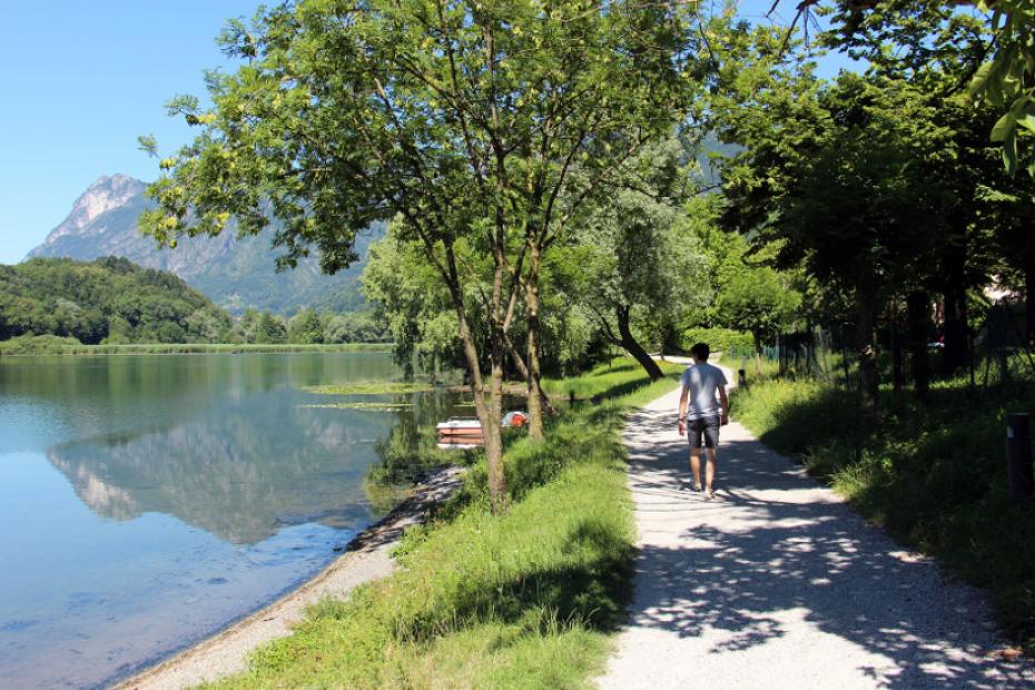 Lago di Piano: piccola perla immersa in una riserva naturale