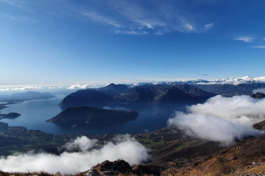 Trekking from Portole of Sale Marasino to Punta Almana