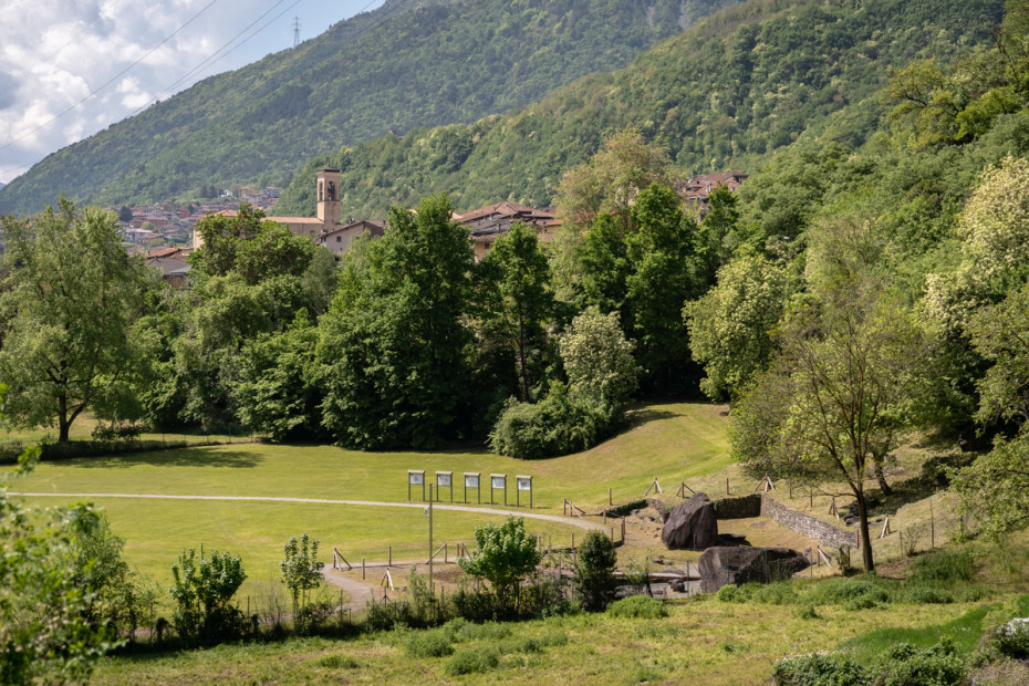 Il Parco Archeologico Nazionale dei Massi di Cemmo, completamente accessibile anche per chi ha difficoltà motorie (Capo di Ponte)