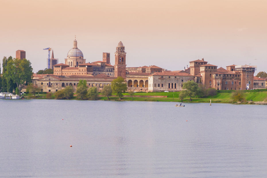 5. Lago di Mezzo 