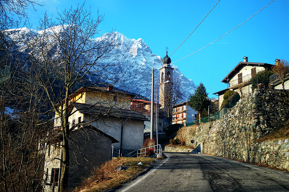 Valcanale, the valley without sun