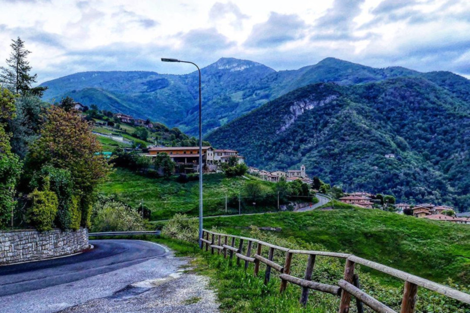 Sei Di Adrara San Martino Se Itinerari artistici e naturalistici in Val Cavallina