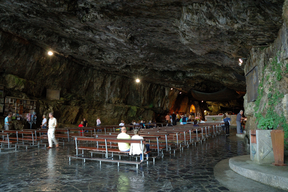 Santuario della Cornabusa (BG)