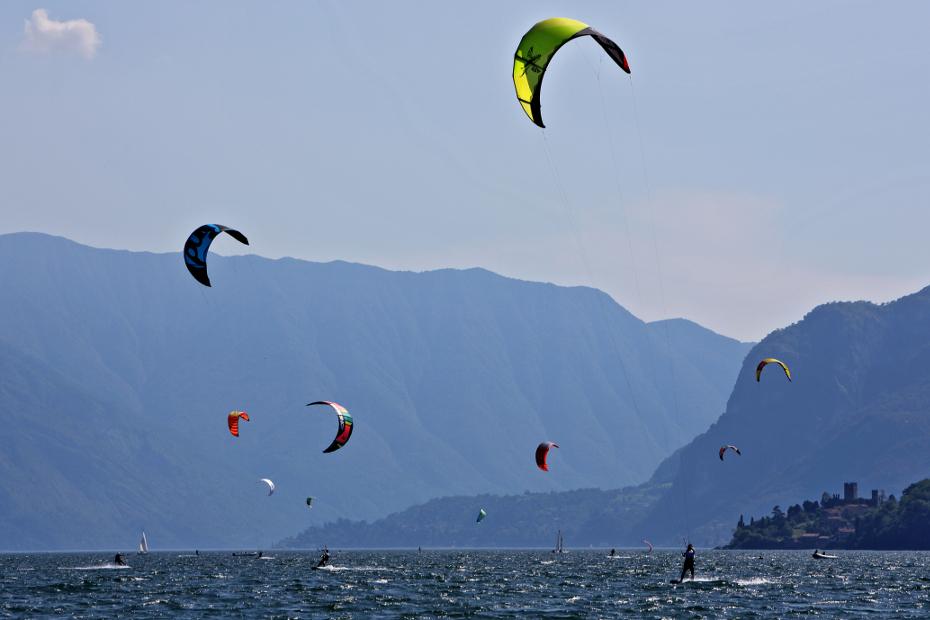 6. À toute vitesse au ras de l'eau