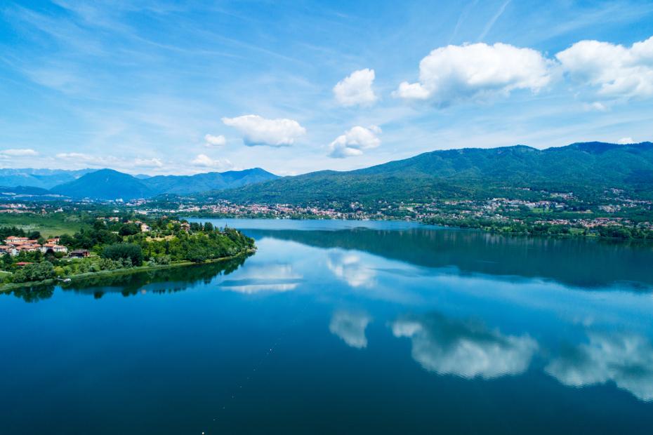 1. È la terra dei laghi