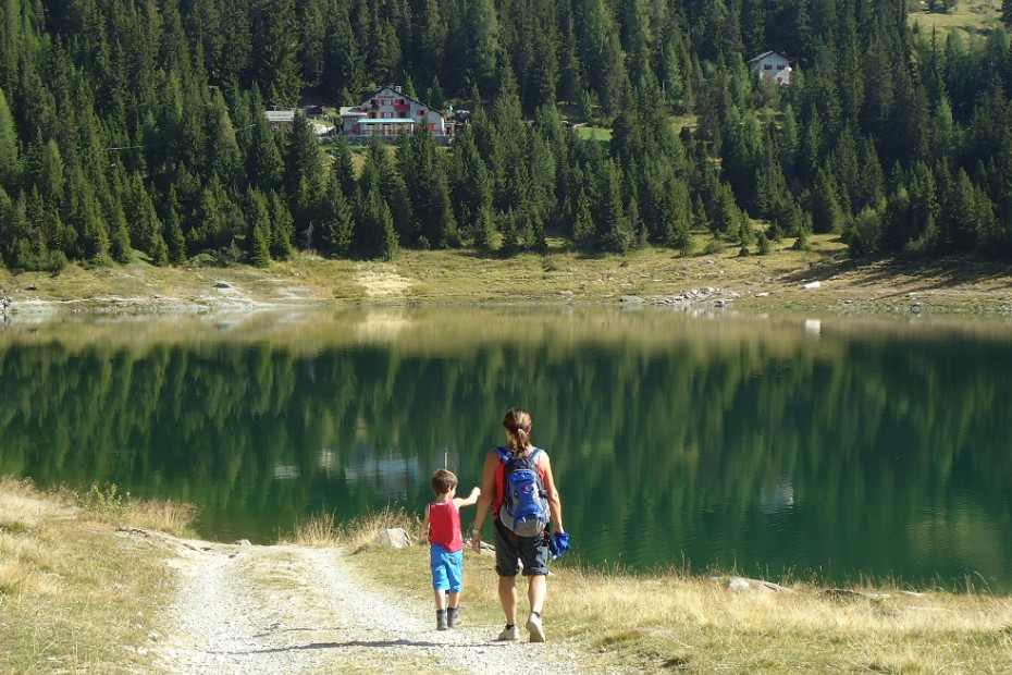 Chiesa Alpe Palu in funivia e Lago Palu, rifugio Lago Palù  oppure Rifugio Motta