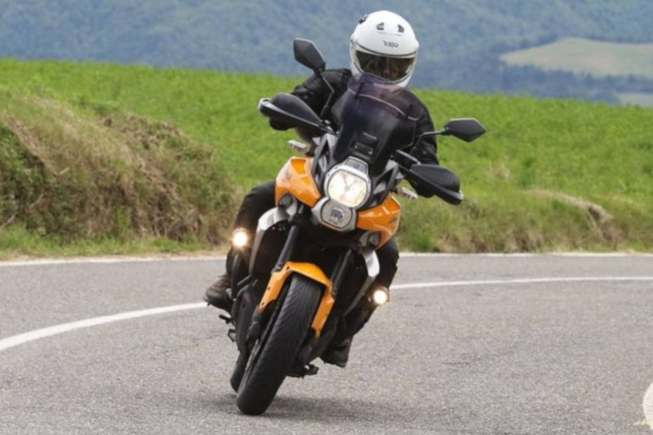 A motorcycle ride among the Pavia Apennines