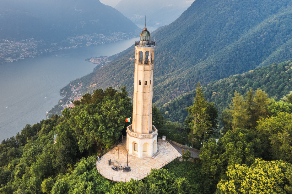Brunate Lighthouse (CO)