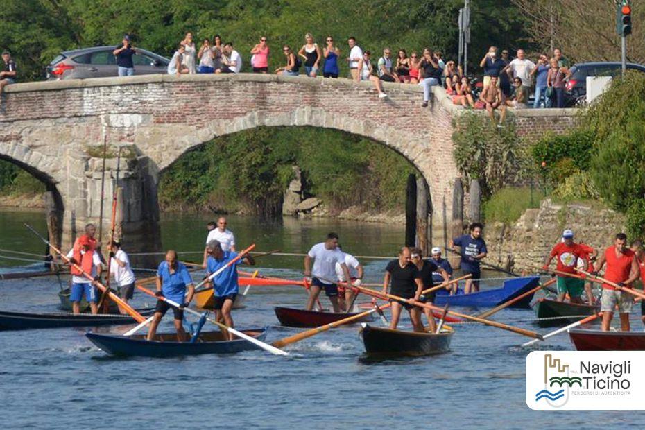 Regata sul Naviglio Grande a Bernate Ticino 14 settembre 