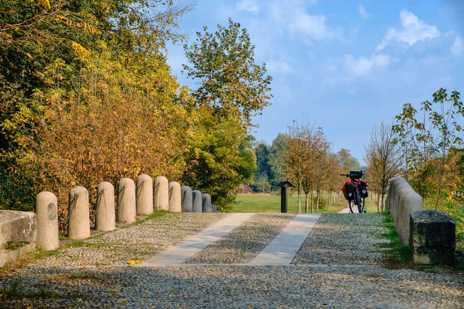 Lambro cycle route (Monza)