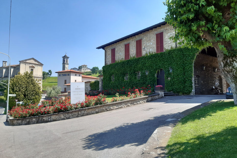 Cantine Berlucchi, Borgonato, frazione di Corte Franca (BS)