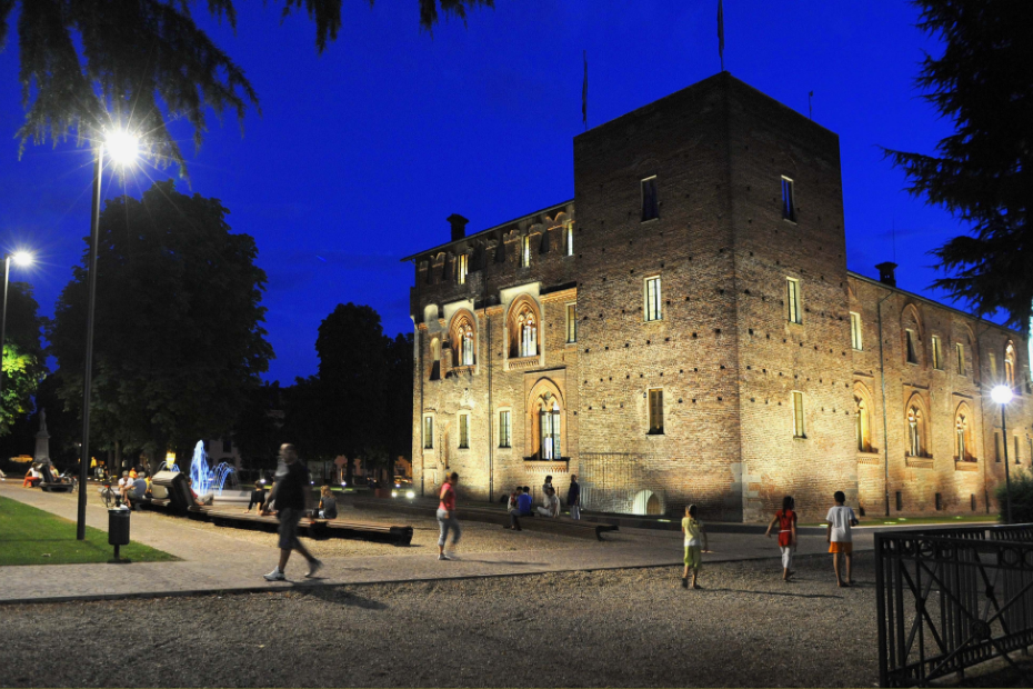 Castello Visconteo, lato est