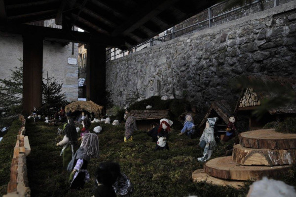 anche una fontana come base per un presepe