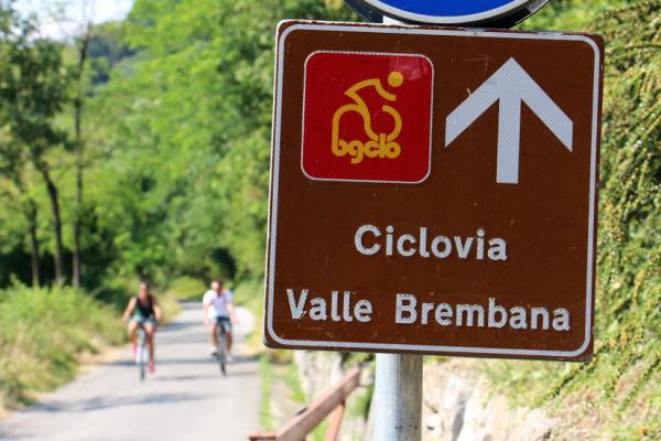 ESPLORARE LA VALLE BREMBANA IN BICI