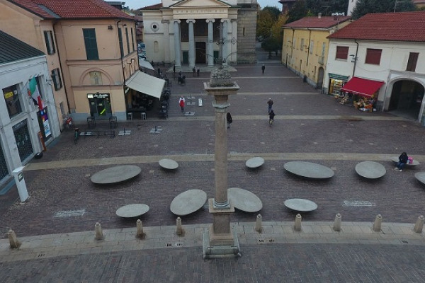 Piazza San Vittore e le Ellissi di Cino Zucchi
