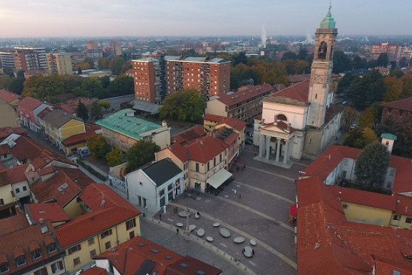 Piazza San Vittore e le Ellissi di Cino Zucchi