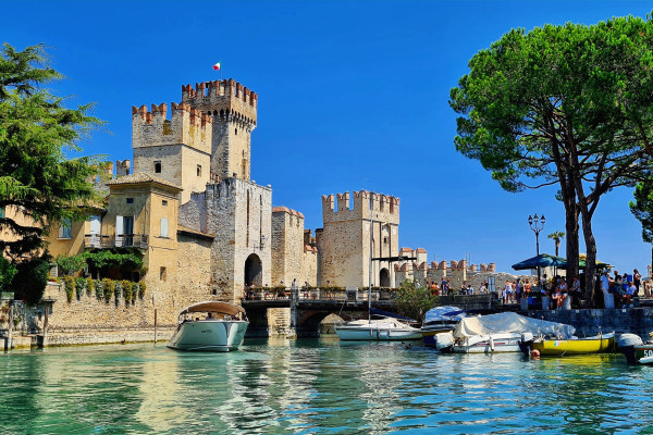 Castello Scaligero (Kiera Golding)