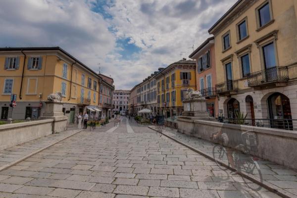 VIA VITTORIO EMANUELE II