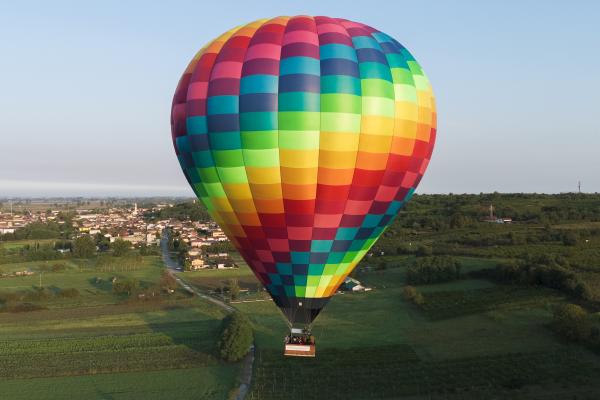 Così ci piace colorare i cieli lombardi