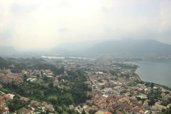 Panorama dal Castello dell'Innominato