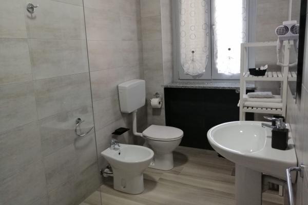 single room bathroom