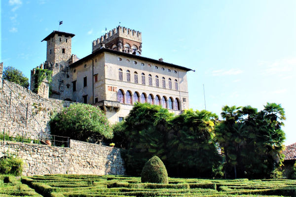Castello Camozzi Vertova