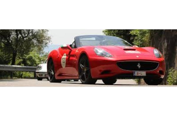 Ferrari, categoria super car (ph: Summer Marathon)