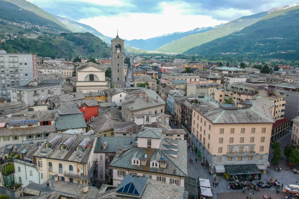 Vista della città di Sondrio