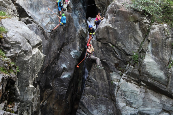 Gola up-carrucole sul torrente Scerscen