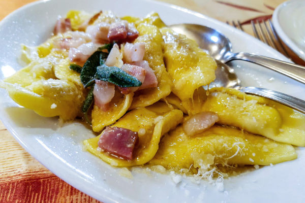 @inlombardia - Casoncelli, la sfoglia è diversa a seconda della zona