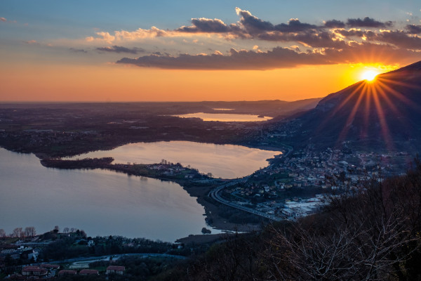Excursion to Monte Barro with aperitif (Galbiate, LC)