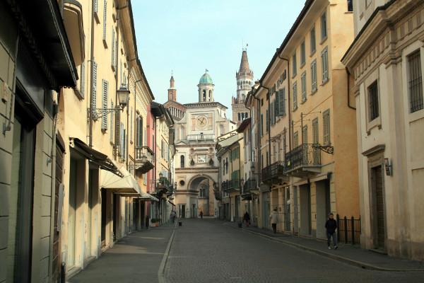 L'arco del Torrazzo a Crema