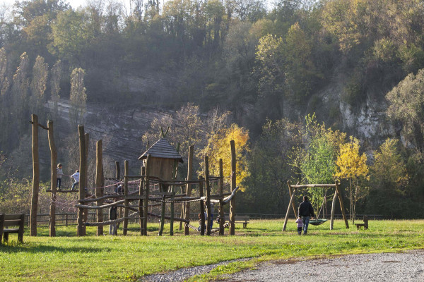 Su un tappeto di foglie nell'Oasi di Baggero