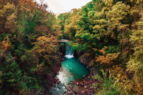 Cascata del Dezzo, Gorzone