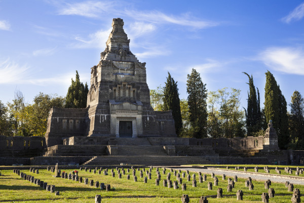 Crespi d'Adda, cemetery
